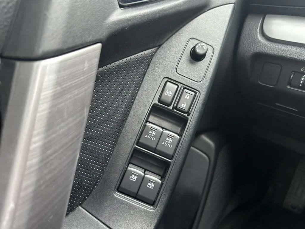 Subaru Forester photo 12