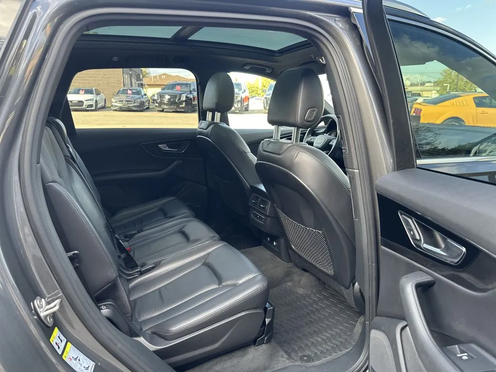 Audi Q7 photo 23