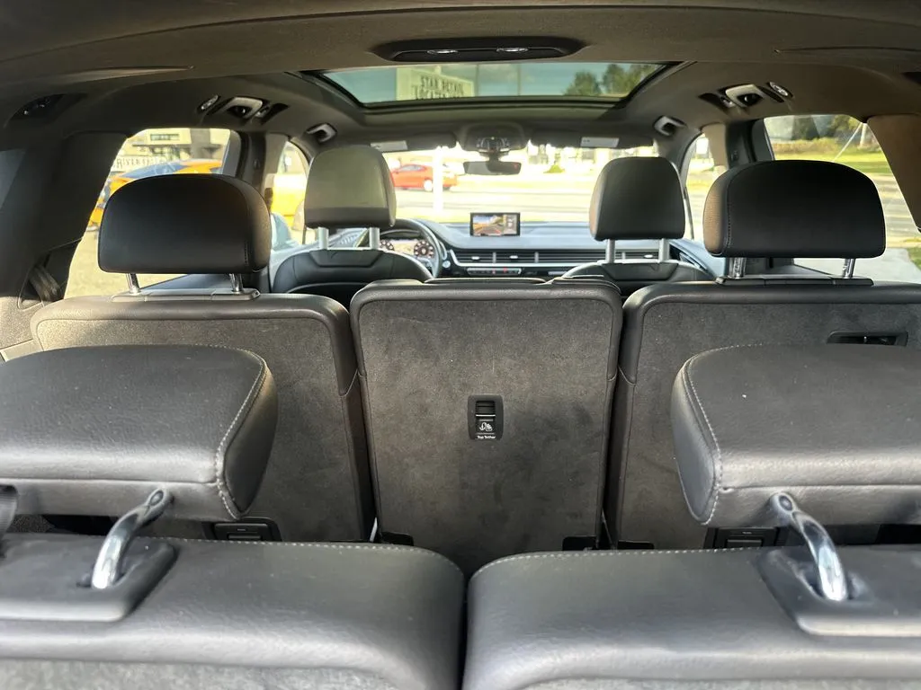 Audi Q7 photo 28