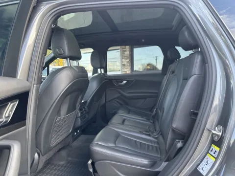 More photos of 2019 Audi Q7 55 Premium at Somerset Sales and Leasing, WI