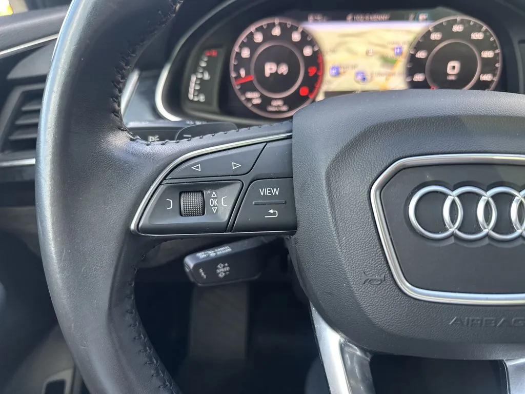 Audi Q7 photo 12