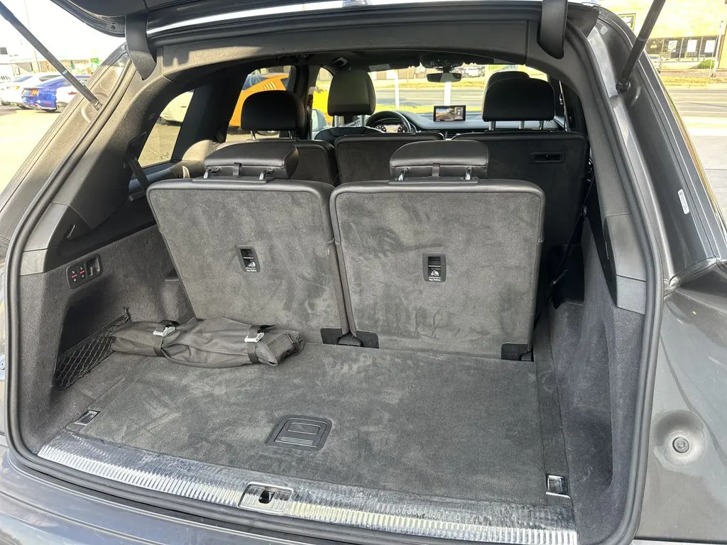 Audi Q7 photo 27