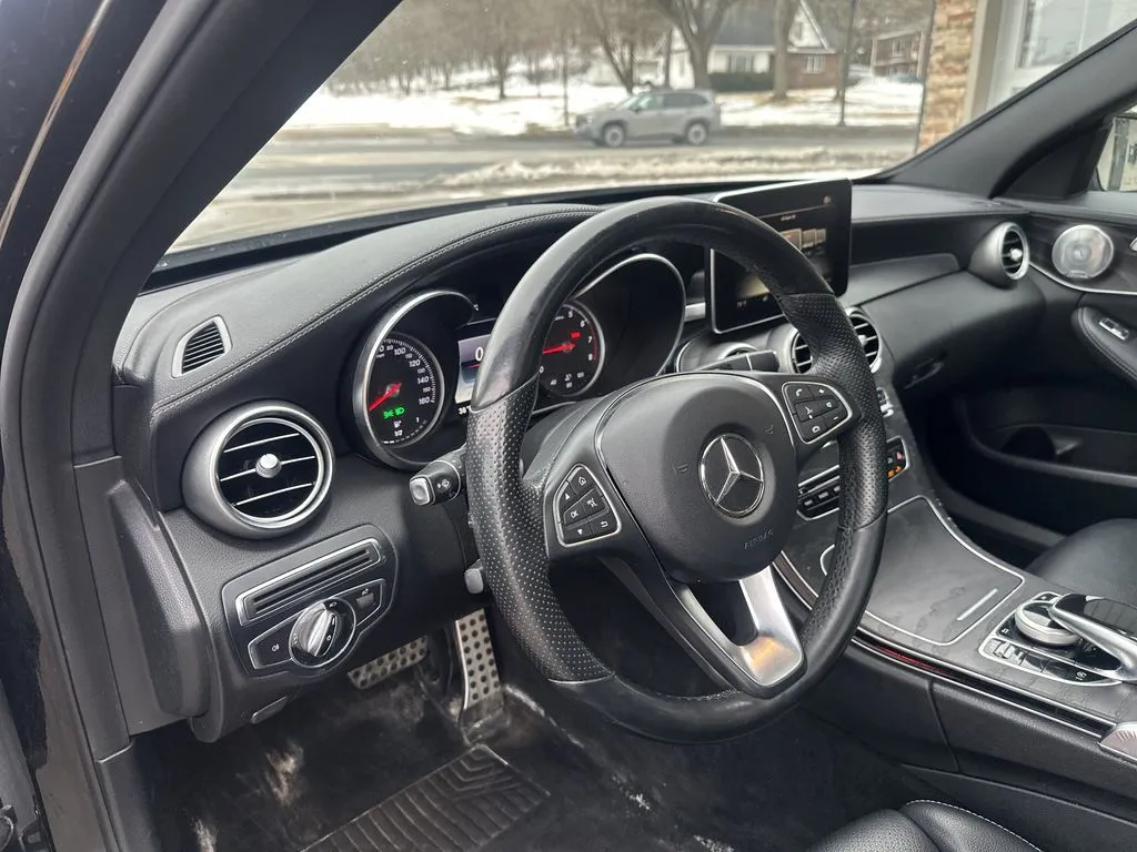 Mercedes-Benz C-Class photo 6