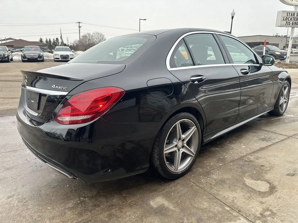 Mercedes-Benz C-Class photo 2