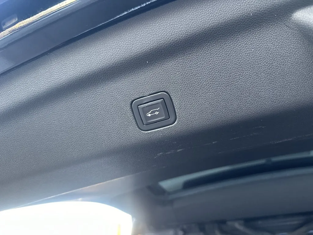 GMC Yukon photo 30