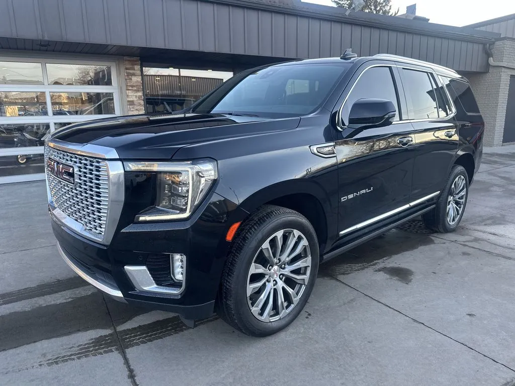 Black 2021 GMC Yukon Denali for sale in Somerset, WI