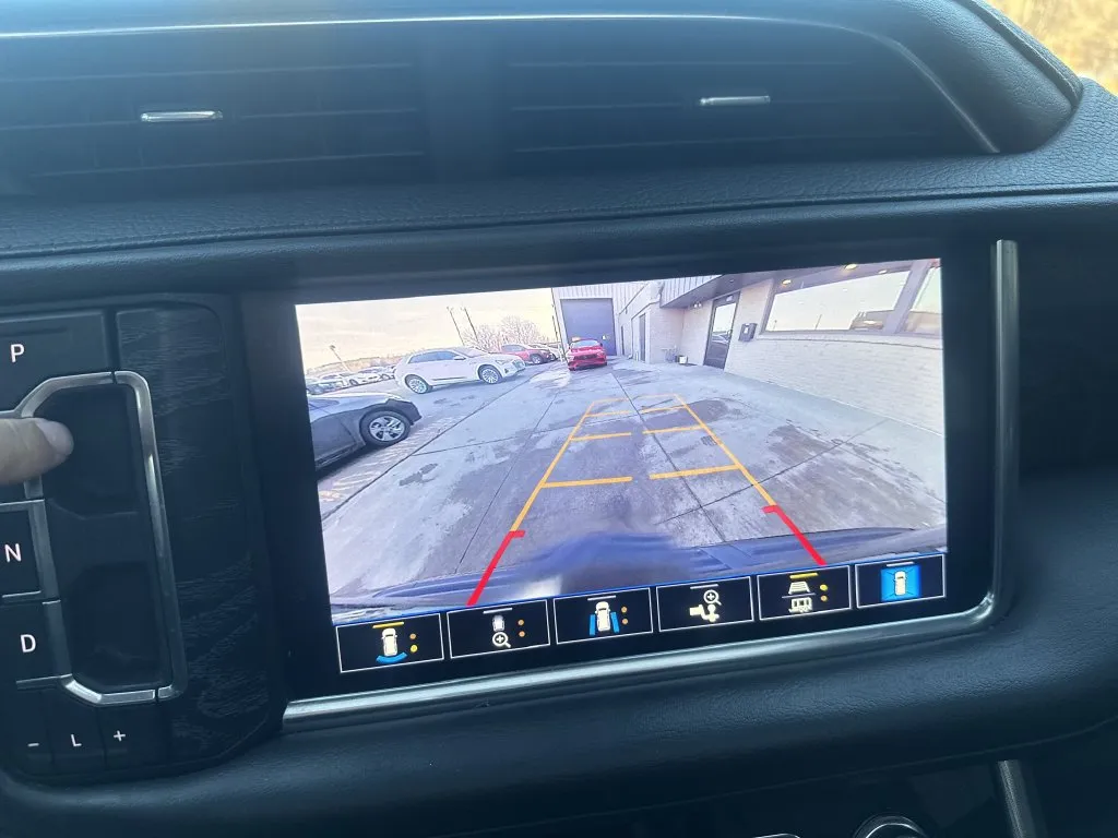 GMC Yukon photo 17