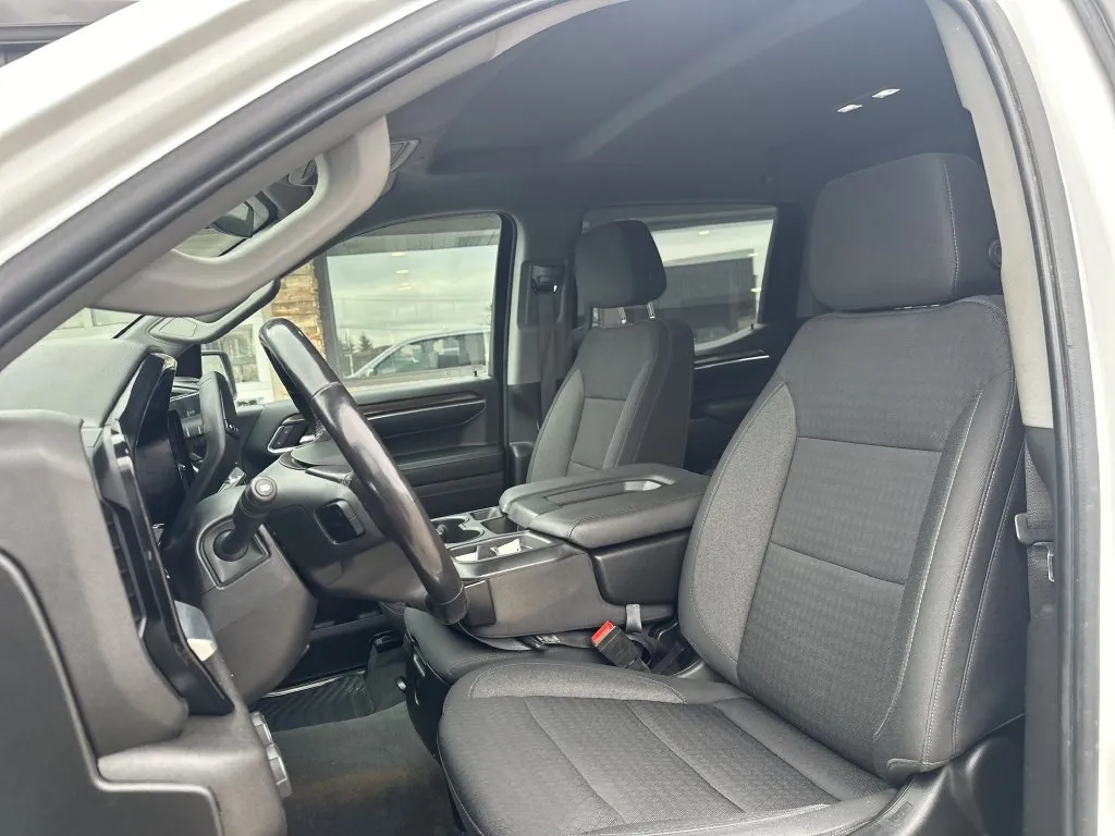 Chevrolet Silverado photo 14