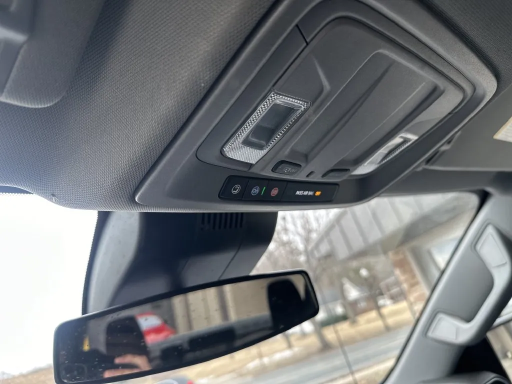 Chevrolet Silverado photo 12