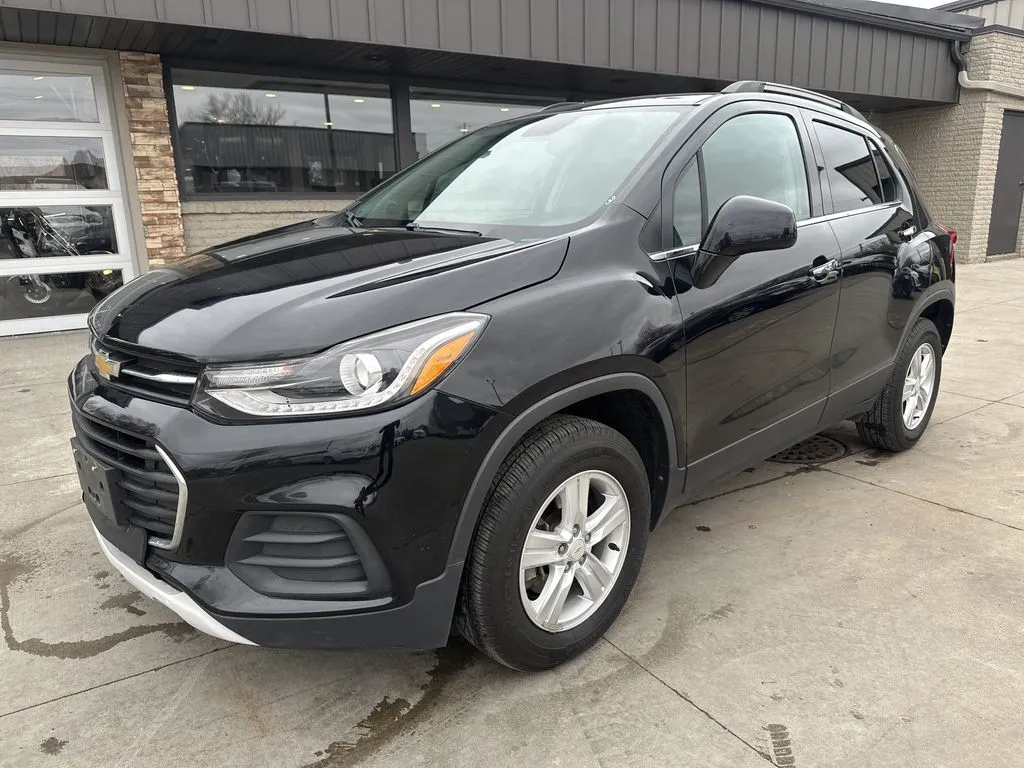 Black 2020 Chevrolet Trax LT for sale in Somerset, WI