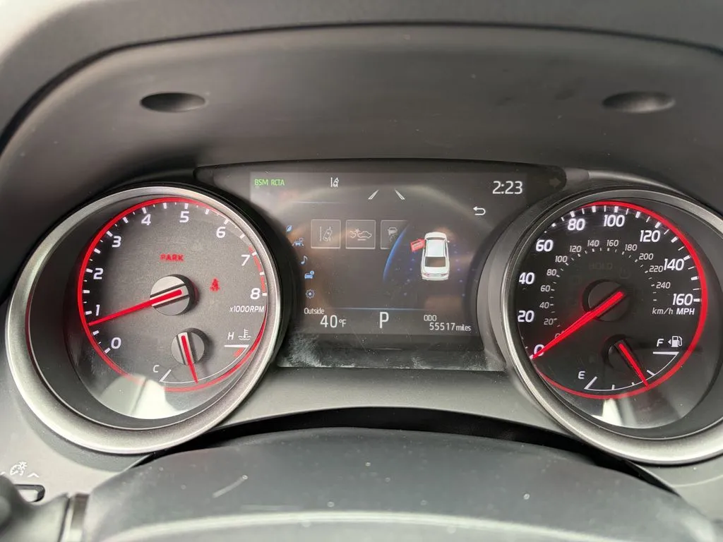 Toyota Camry photo 15