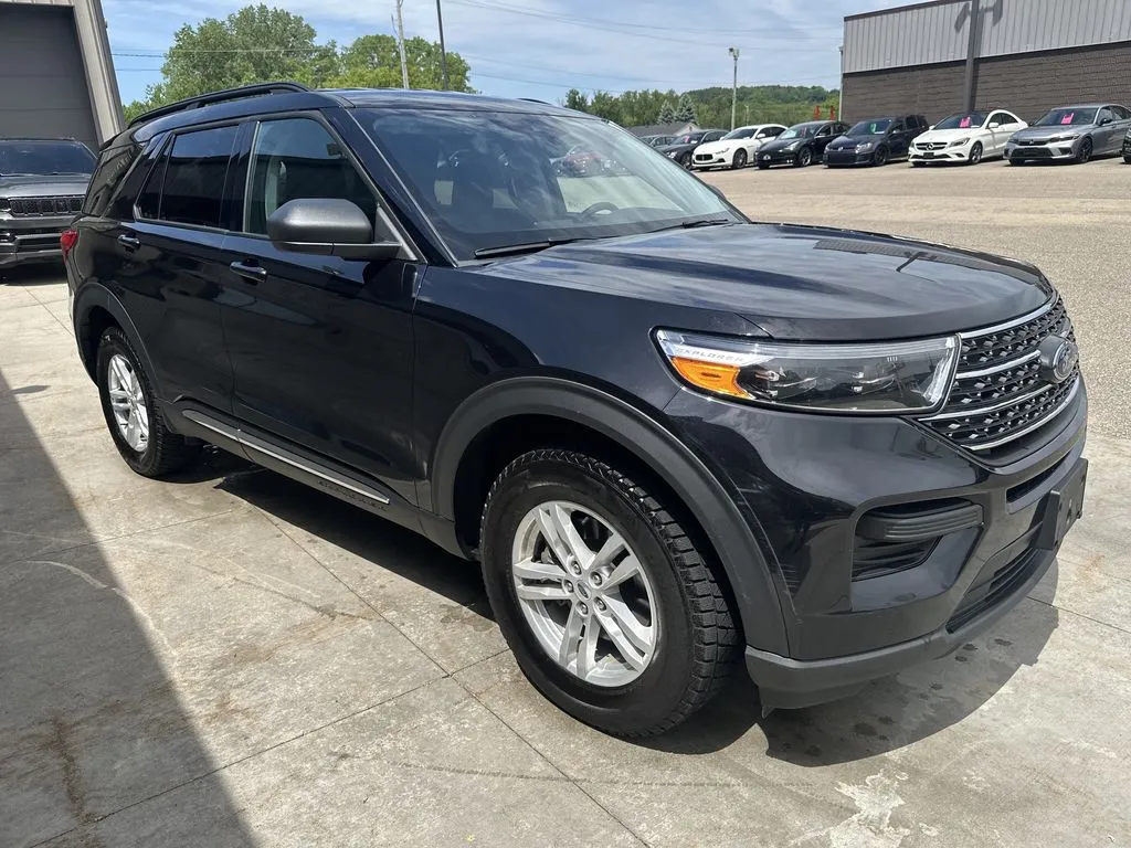 Ford Explorer photo 20