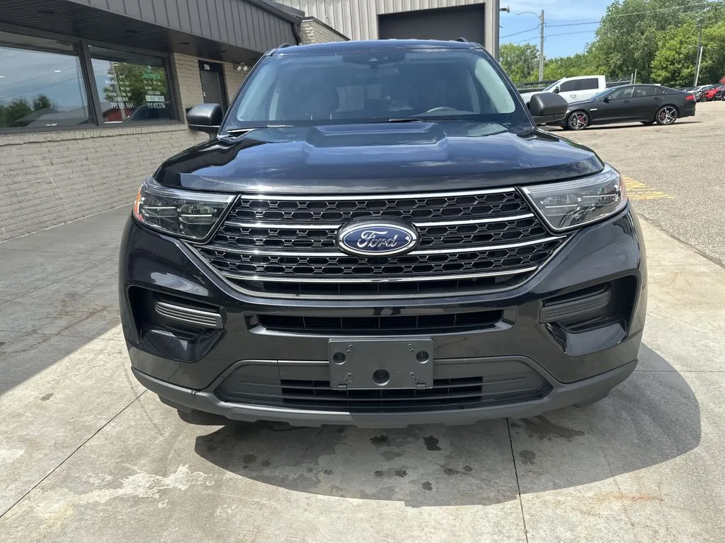Ford Explorer photo 19