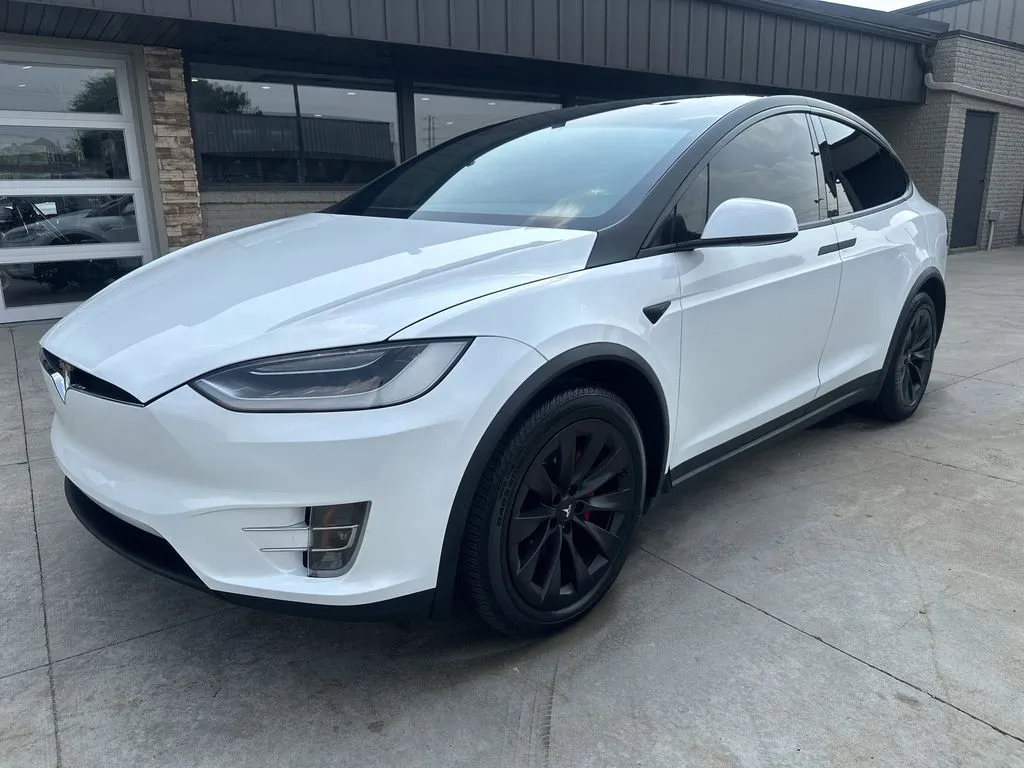 White 2019 Tesla Model X P100D for sale in Somerset, WI
