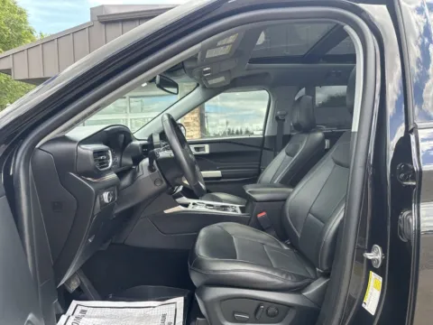 Another view of 2021 Ford Explorer Limited for sale in Somerset, WI at Somerset Sales and Leasing