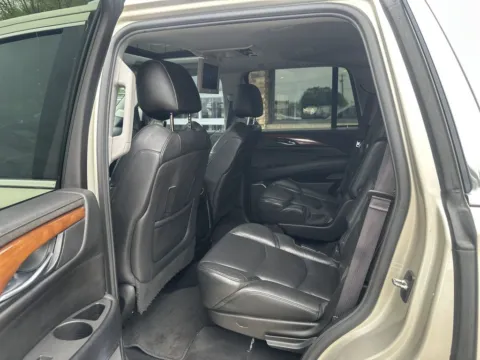 More photos of 2017 Cadillac Escalade Luxury at Somerset Sales and Leasing, WI