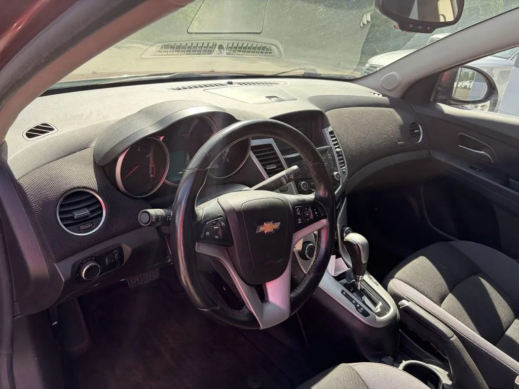 Chevrolet Cruze photo 8