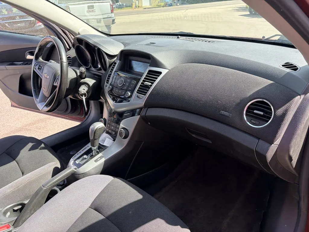 Chevrolet Cruze photo 11