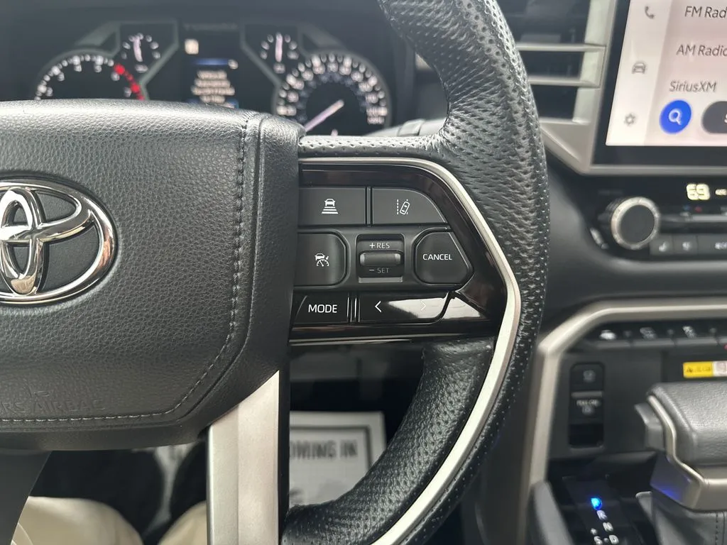 Toyota Tundra photo 10