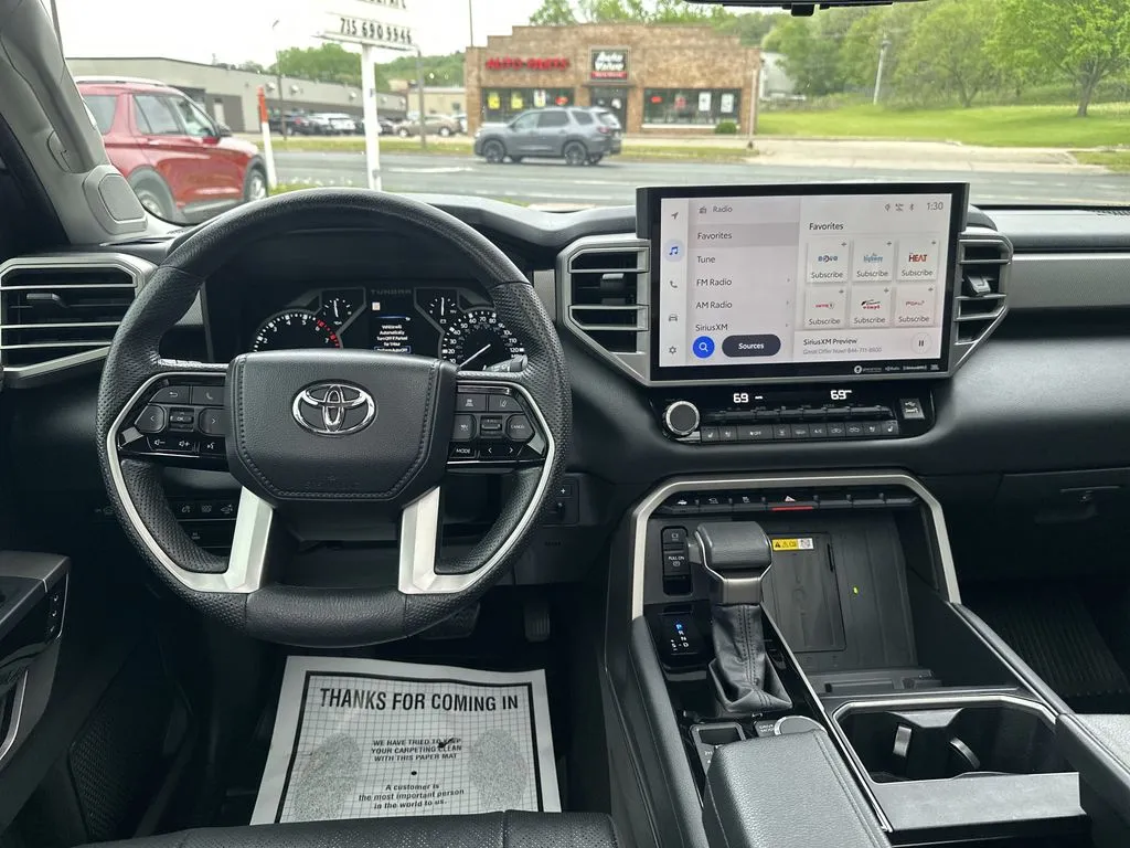 Toyota Tundra photo 5