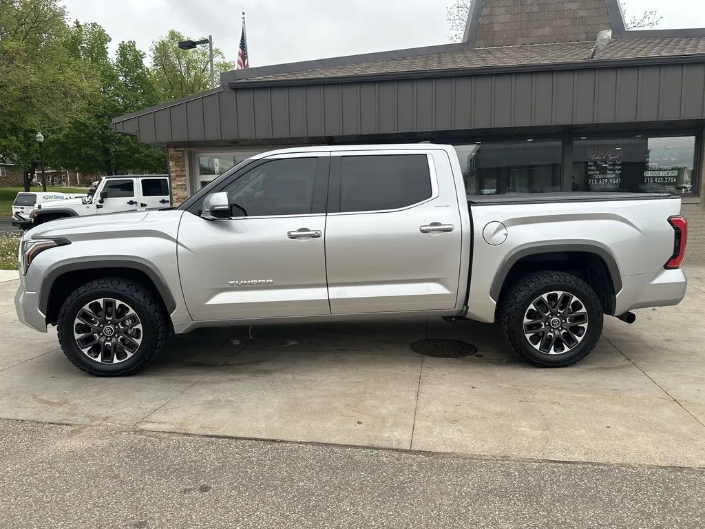 Toyota Tundra photo 17