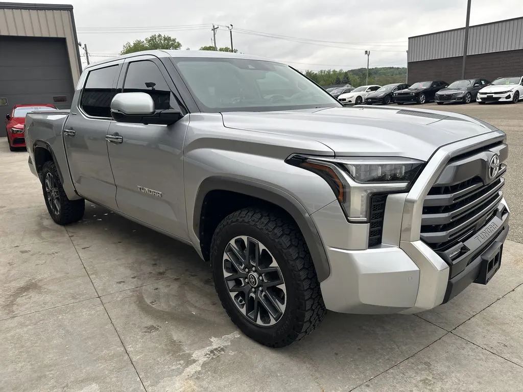 Toyota Tundra photo 19