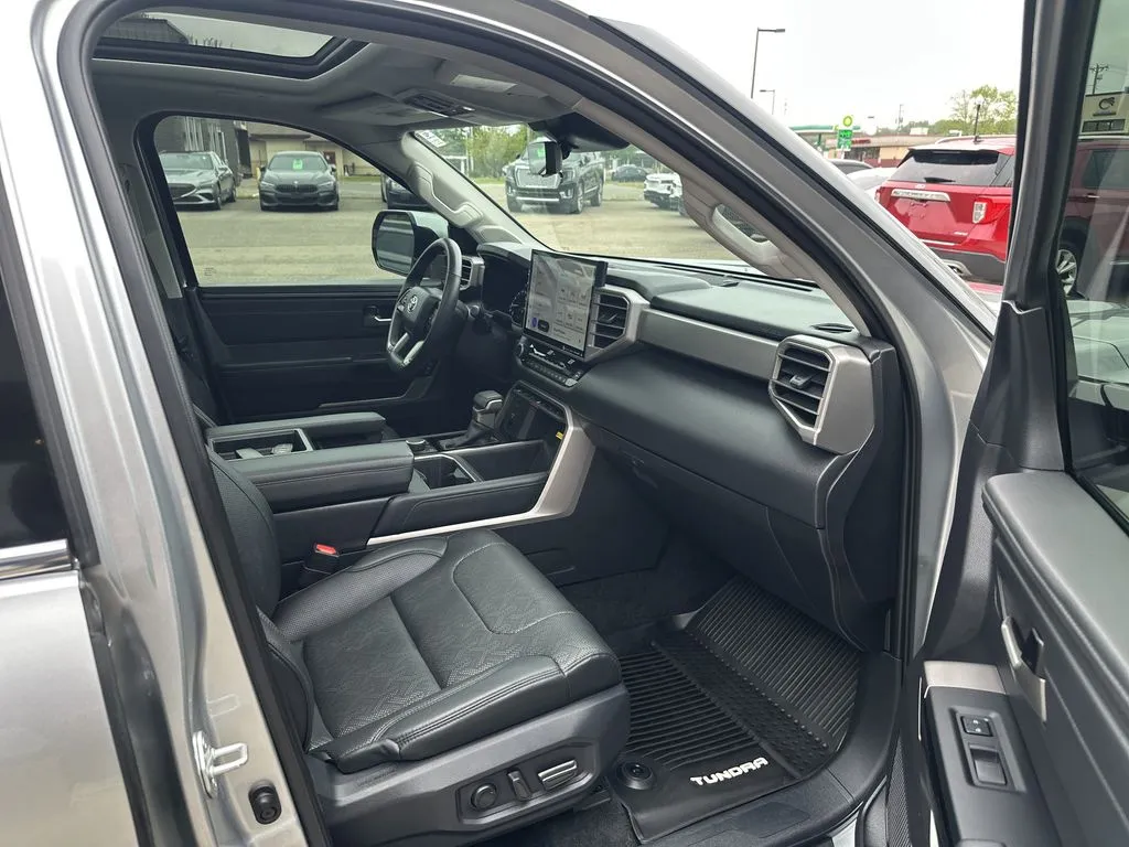 Toyota Tundra photo 20