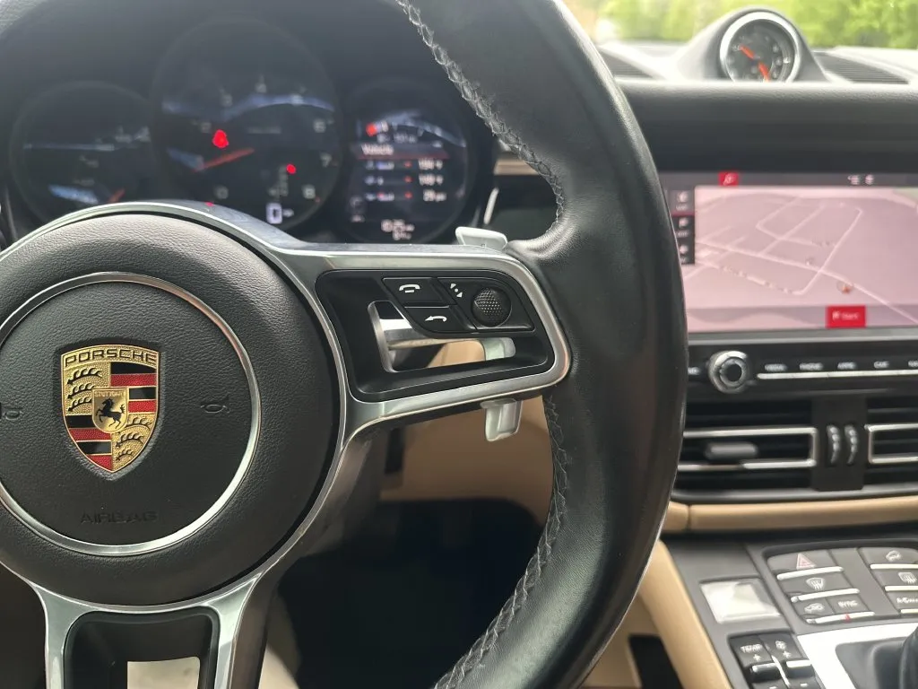 Porsche Macan photo 9