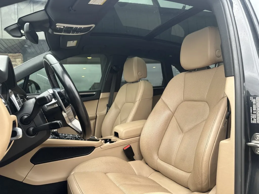 Porsche Macan photo 15