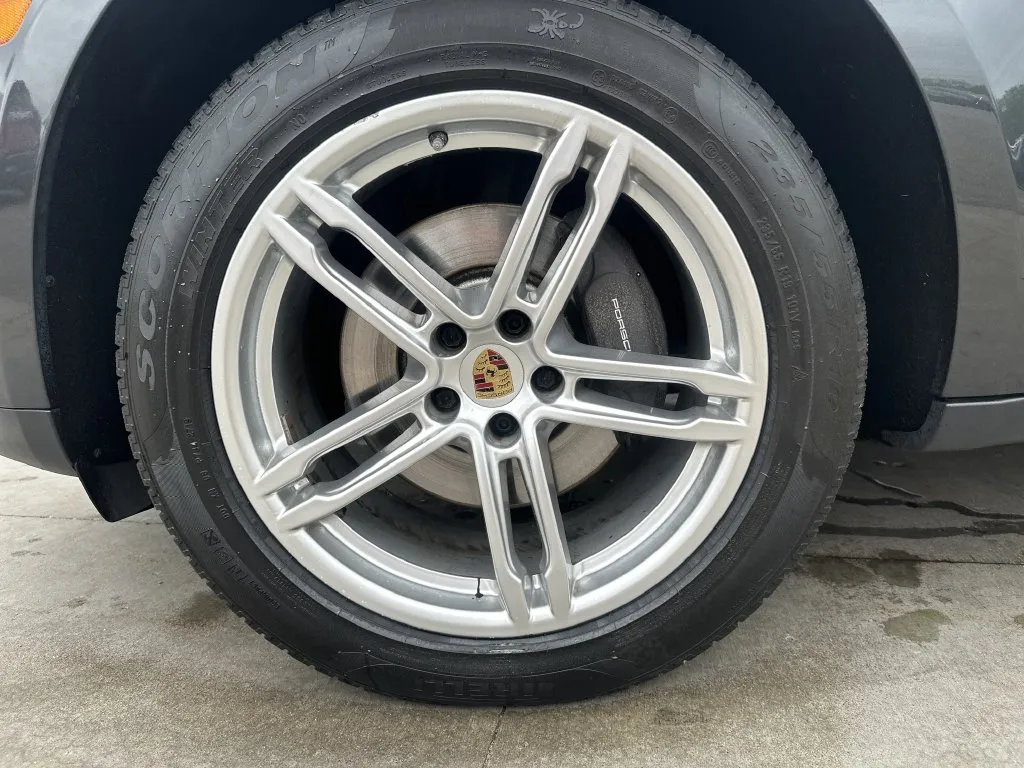 Porsche Macan photo 17