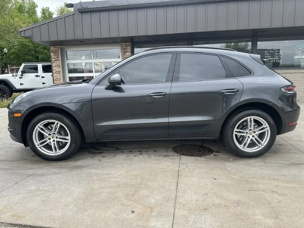 Porsche Macan photo 16