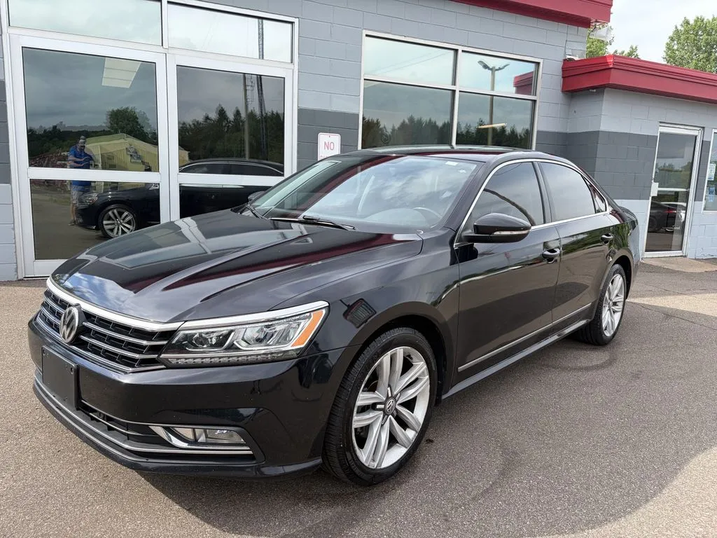 Black 2017 Volkswagen Passat 1.8T SE for sale in Somerset, WI