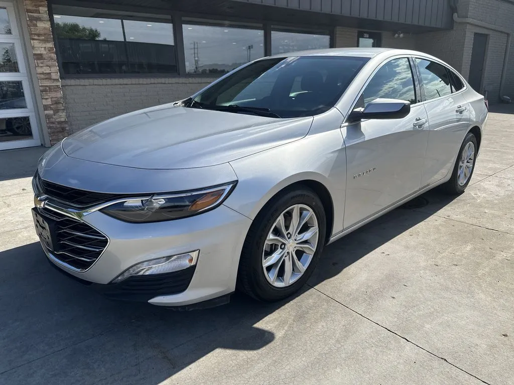 Silver 2022 Chevrolet Malibu LT for sale in Somerset, WI