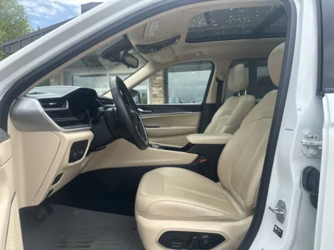 Another view of 2022 Jeep Grand Cherokee L Limited for sale in Somerset, WI at Somerset Sales and Leasing