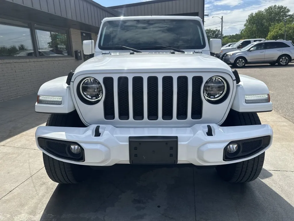 Jeep Wrangler photo 18