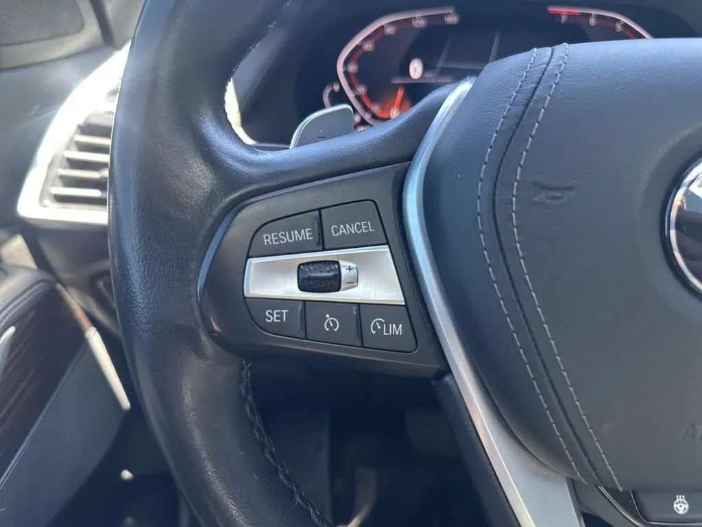BMW X5 photo 11