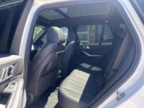More photos of 2020 BMW X5 xDrive40i at Somerset Sales and Leasing, WI