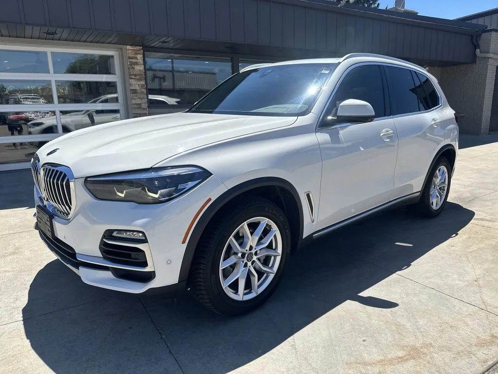 White 2020 BMW X5 xDrive40i for sale in Somerset, WI