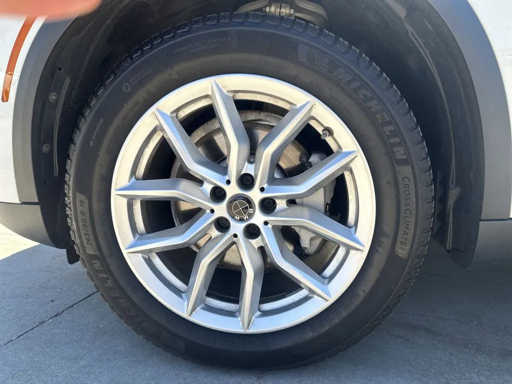 BMW X5 photo 18