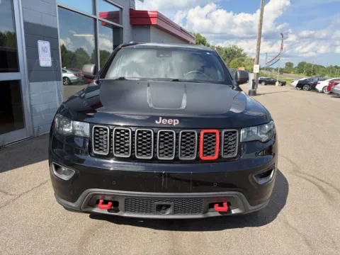 Photos of 2018 Jeep Grand Cherokee Trailhawk for sale in Somerset, WI at Somerset Sales and Leasing
