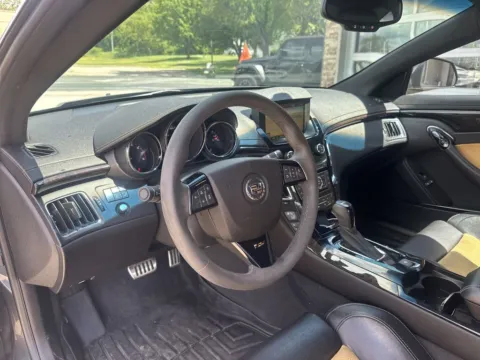 More photos of 2013 Cadillac CTS-V at Somerset Sales and Leasing, WI
