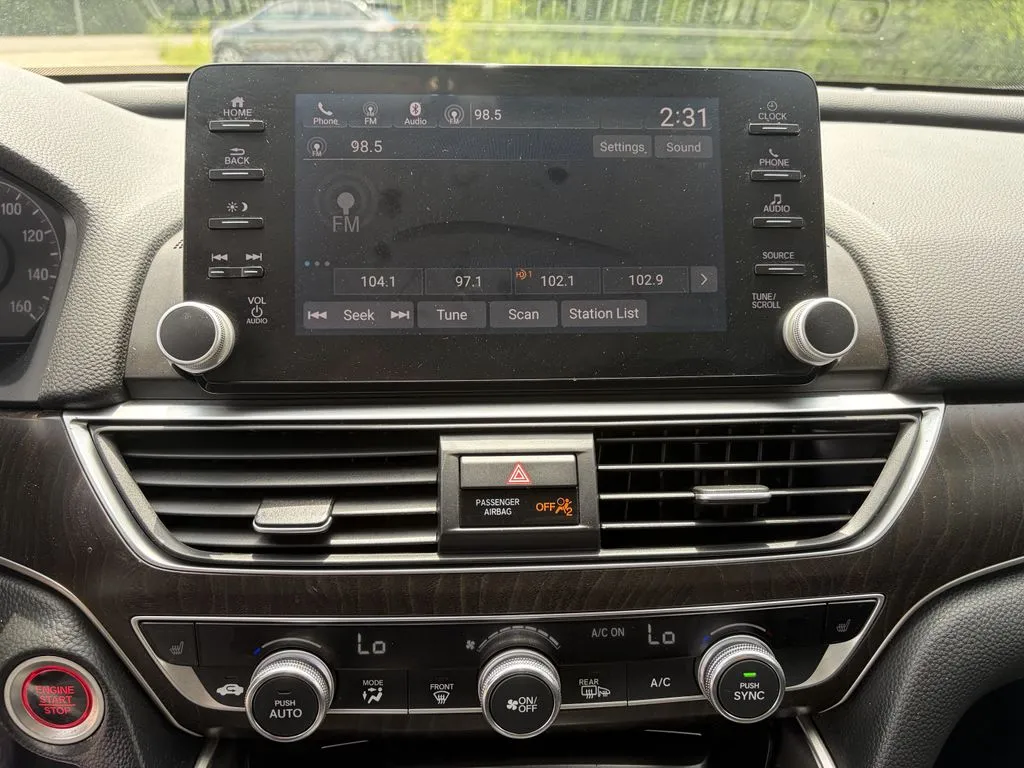 Honda Accord photo 13
