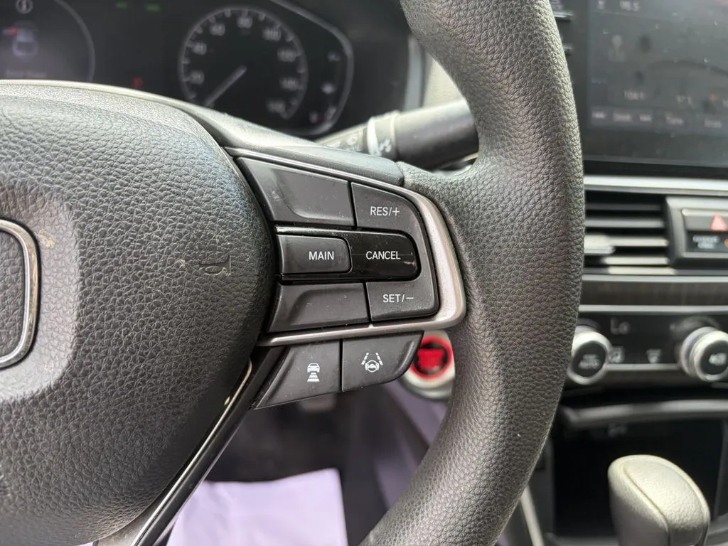 Honda Accord photo 17