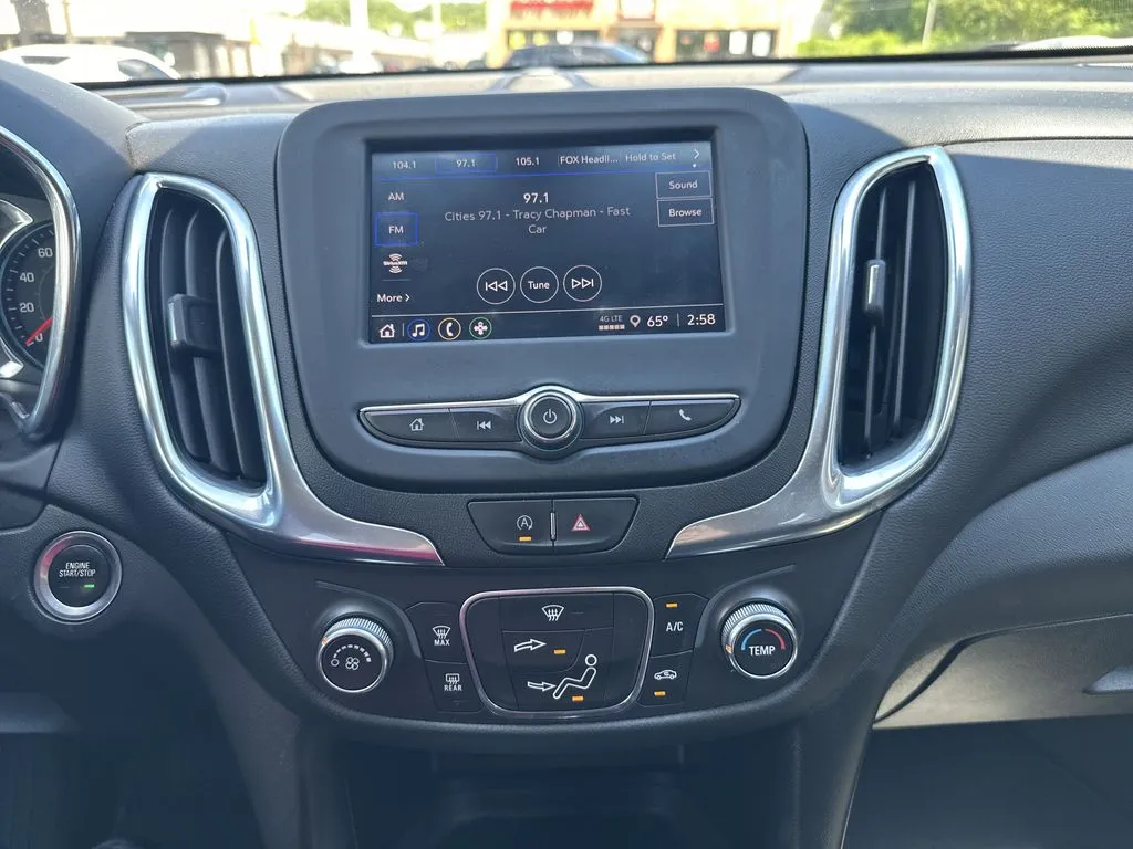 Chevrolet Equinox photo 8