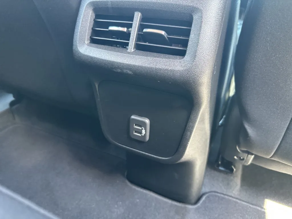 Chevrolet Equinox photo 20