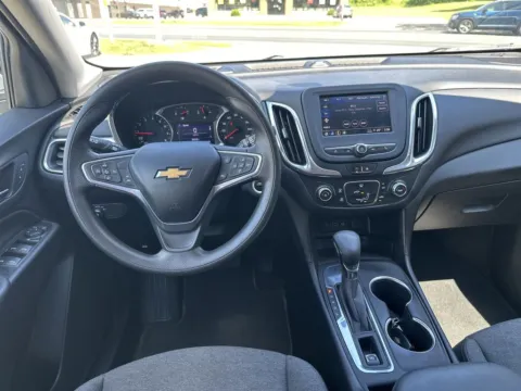 More photos of 2022 Chevrolet Equinox LT at Somerset Sales and Leasing, WI