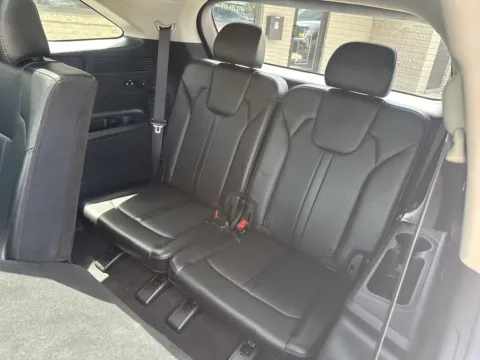More photos of 2022 Kia Sorento S at Somerset Sales and Leasing, WI