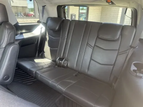 More photos of 2020 Cadillac Escalade Premium Luxury at Somerset Sales and Leasing, WI