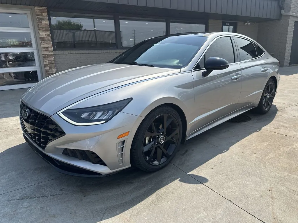 Silver 2022 Hyundai Sonata SEL Plus for sale in Somerset, WI
