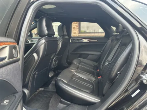 More photos of 2020 Lincoln MKZ Reserve at Somerset Sales and Leasing, WI